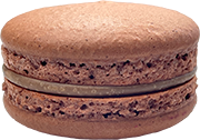 Macaron artesanal de chocolate con leche suave y cremoso de Maison Lefebvre.